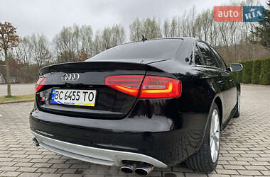 Седан Audi S4 2012 в 