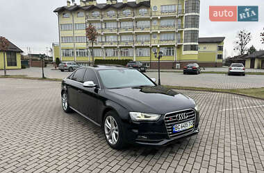Седан Audi S4 2012 в 