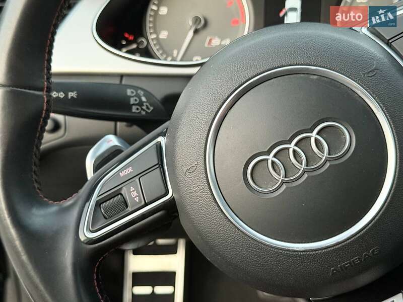 Седан Audi S4 2015 в Харькове
