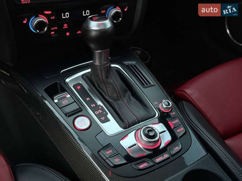 Седан Audi S4 2015 в Харькове