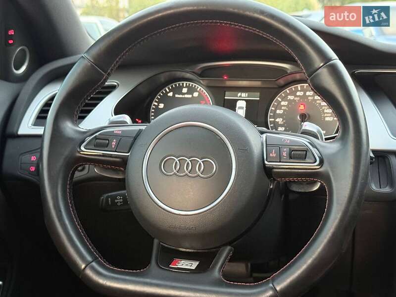 Седан Audi S4 2015 в Харькове