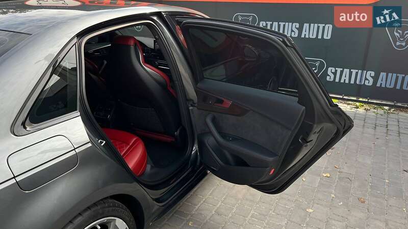 Седан Audi S4 2019 в Вінниці