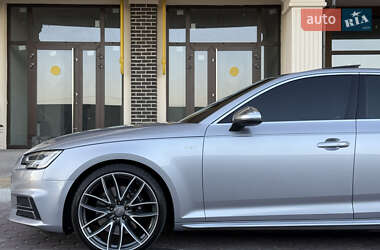 Седан Audi S4 2018 в 