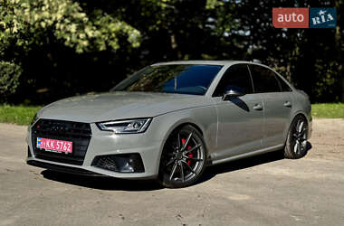 Седан Audi S4 2019 в 