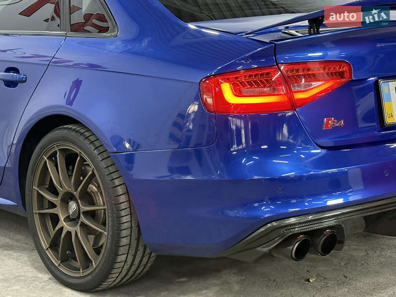 Седан Audi S4 2014 в Одессе