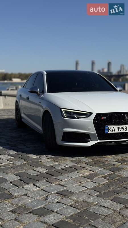 Седан Audi S4 2016 в Киеве фото 3 Седан Audi S4 2016 в Киеве