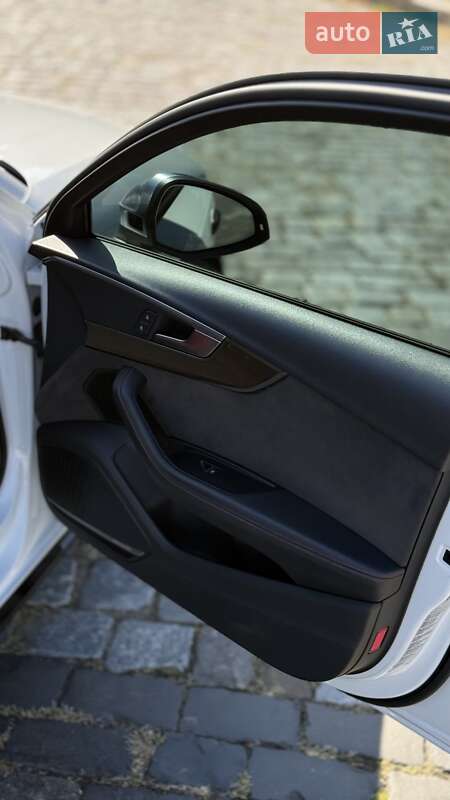 Седан Audi S4 2016 в Киеве фото 36 Седан Audi S4 2016 в Киеве