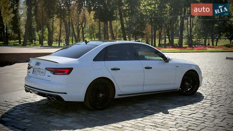 Седан Audi S4 2016 в Киеве фото 18 Седан Audi S4 2016 в Киеве