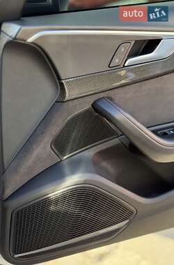 Седан Audi S4 2016 в 