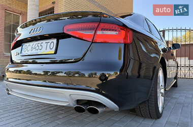Седан Audi S4 2012 в 