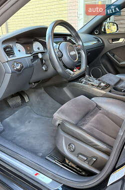 Седан Audi S4 2012 в 