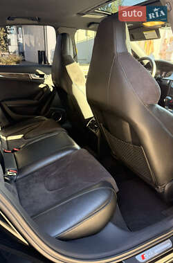 Седан Audi S4 2012 в 