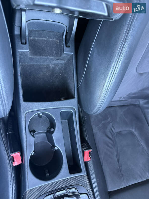 Седан Audi S4 2013 в Ровно