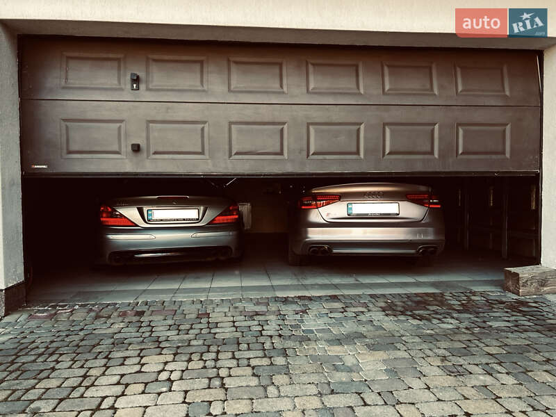 Седан Audi S4 2013 в Одессе