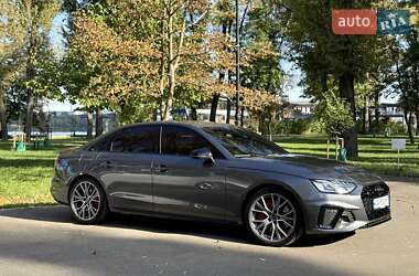 Седан Audi S4 2023 в 