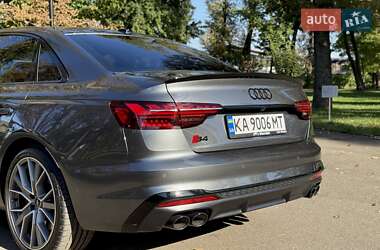 Седан Audi S4 2023 в 