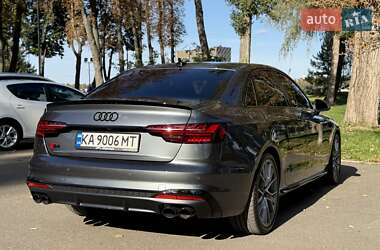 Седан Audi S4 2023 в 