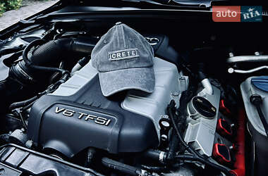 Седан Audi S4 2013 в 