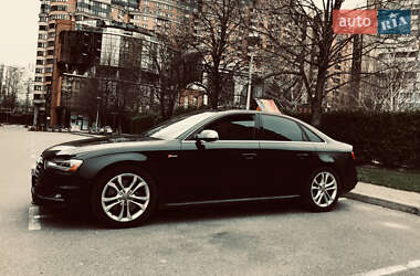 Седан Audi S4 2013 в 