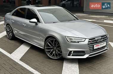Седан Audi S4 2018 в Києві