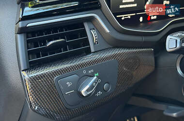 Седан Audi S4 2022 в 