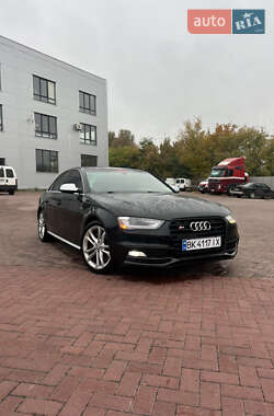 Седан Audi S4 2013 в 