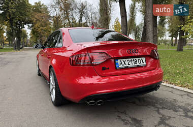 Седан Audi S4 2010 в  фото 5 Седан Audi S4 2010 в