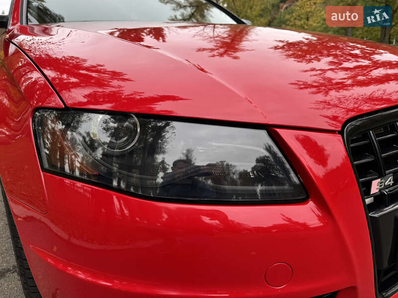 Седан Audi S4 2010 в Киеве