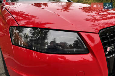 Седан Audi S4 2010 в  фото 15 Седан Audi S4 2010 в