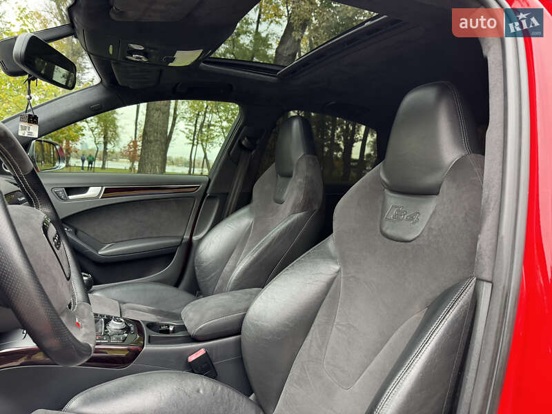 Седан Audi S4 2010 в Киеве