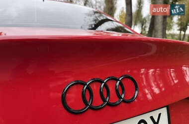 Седан Audi S4 2010 в Киеве