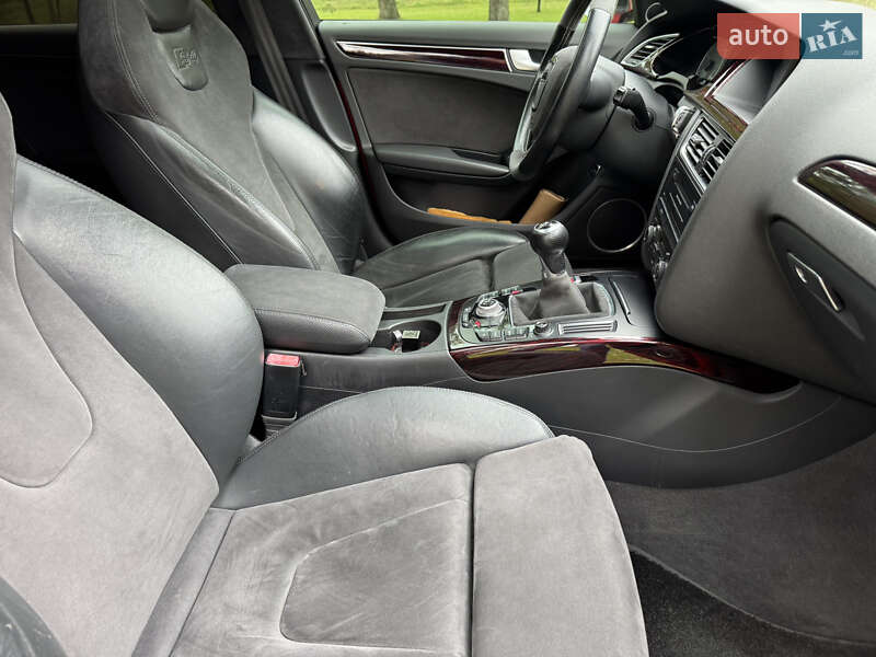 Седан Audi S4 2010 в Киеве