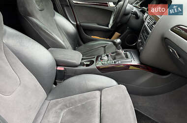 Седан Audi S4 2010 в  фото 65 Седан Audi S4 2010 в