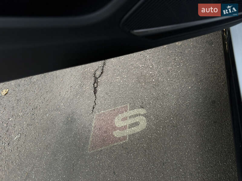 Седан Audi S4 2023 в Одессе