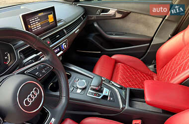 Седан Audi S4 2019 в 