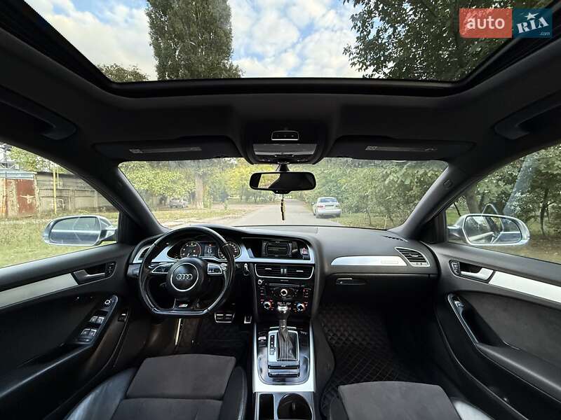 Седан Audi S4 2012 в Одессе