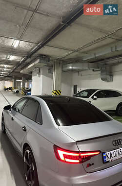 Седан Audi S4 2019 в 