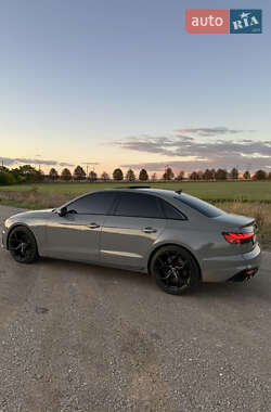 Седан Audi S4 2021 в 