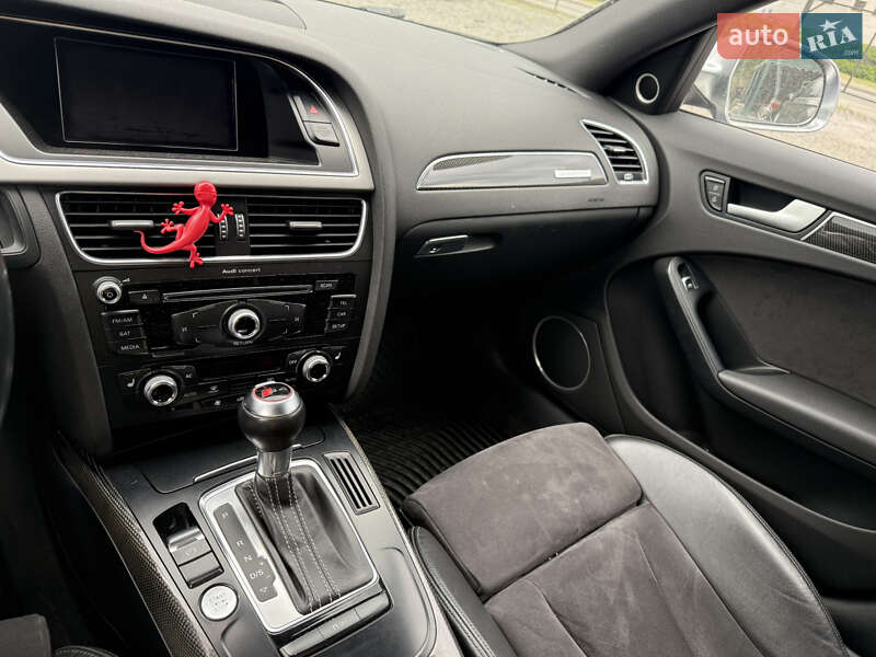 Седан Audi S4 2013 в Хмельницькому