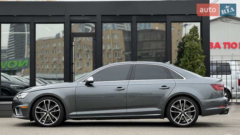 Седан Audi S4 2019 в Києві