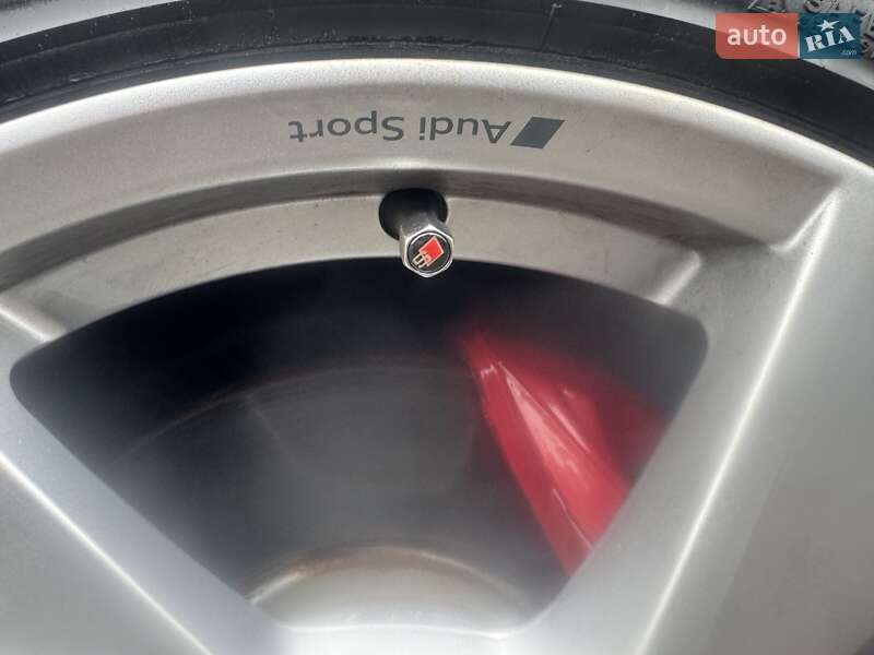 Седан Audi S4 2022 в Киеве фото 27 Седан Audi S4 2022 в Киеве