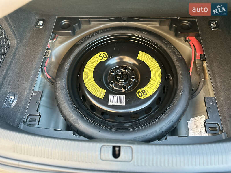 Седан Audi S4 2018 в Ровно