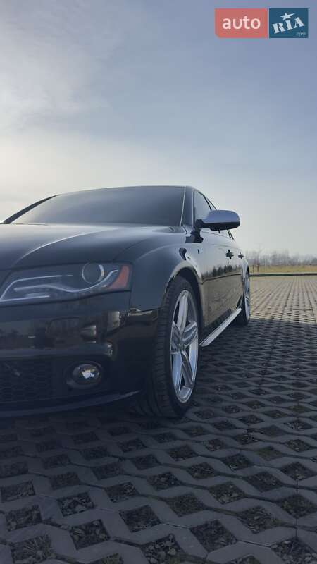 Седан Audi S4 2011 в Ивано-Франковске