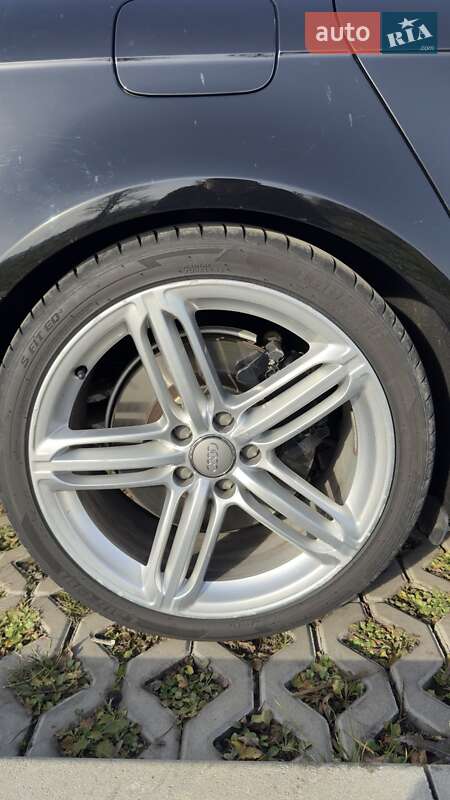 Седан Audi S4 2011 в Ивано-Франковске