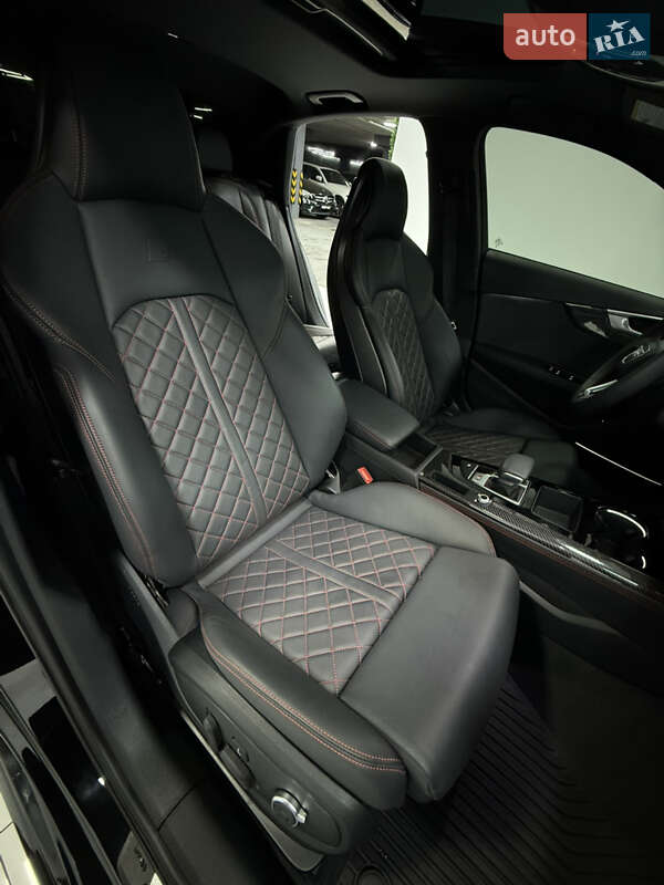 Седан Audi S4 2023 в Одессе