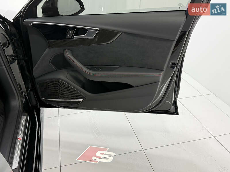 Седан Audi S4 2023 в Одессе