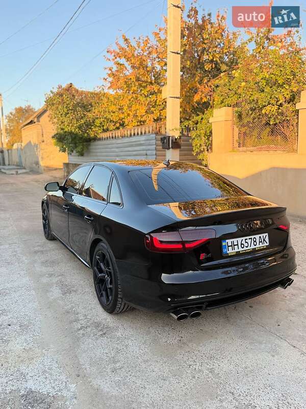 Седан Audi S4 2014 в Одессе