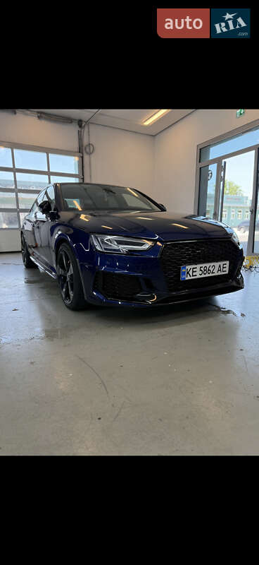 Седан Audi S4 2018 в Харькове