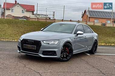 Седан Audi S4 2017 в Киеве