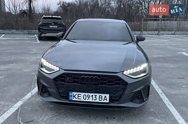 Седан Audi S4 2022 в Дніпрі